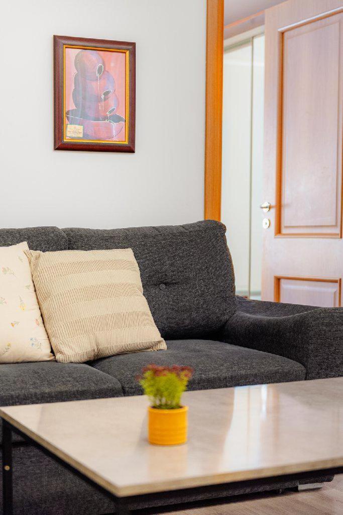 Heart Of Downtown 3 Rooms Apartment Self Check In 부쿠레슈티 외부 사진