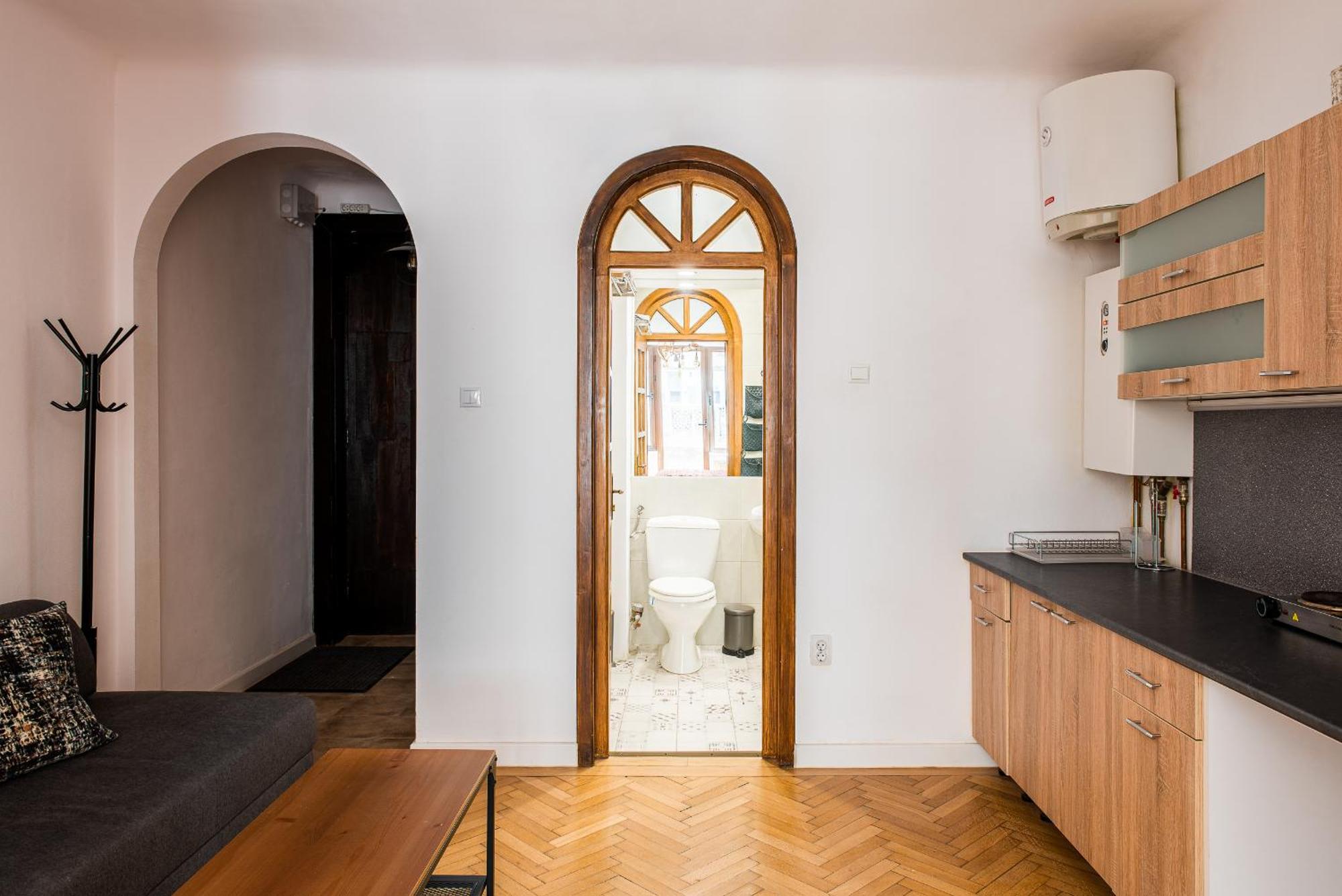 Heart Of Downtown 3 Rooms Apartment Self Check In 부쿠레슈티 외부 사진